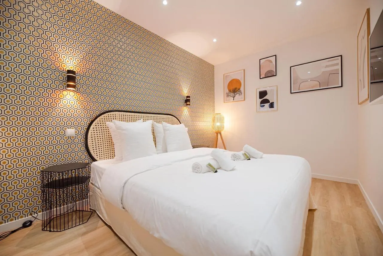 Apartment Mbm - Upper Marais Paris