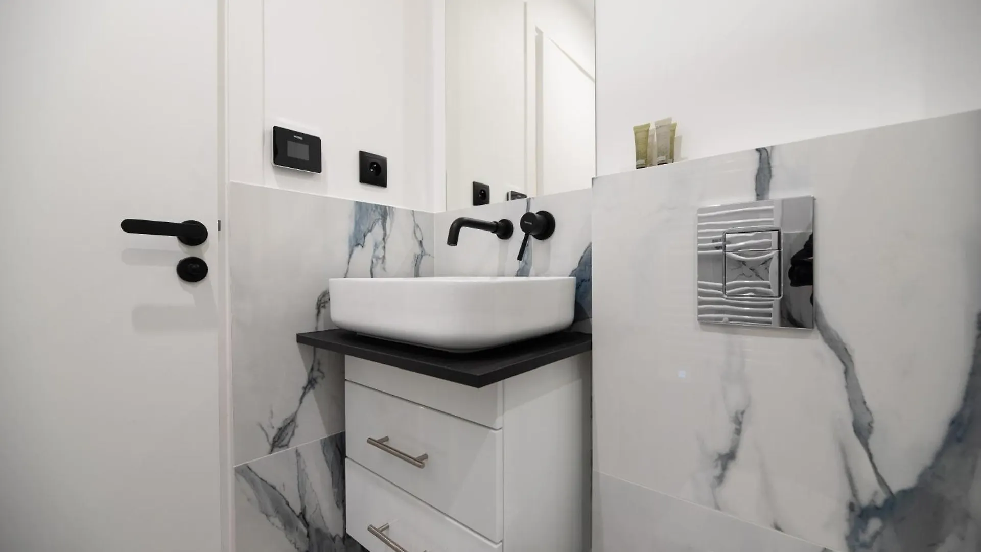 Mbm - Upper Marais Paris